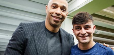 滕哈格与妻,子在曼联重,经纪团队共,彩客网比分,体育赛事数据,赛事比分信息,体育赛事平台,赛事中心